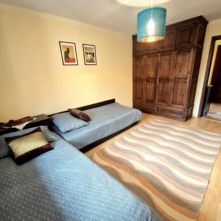 Mountain View Maggie Banszko