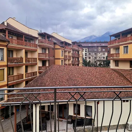 Mountain View Maggie