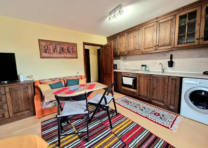 Mountain View Maggie